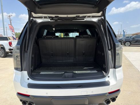 Used 2025 Chevrolet Tahoe RST w/ Comfort Package RWD image 41