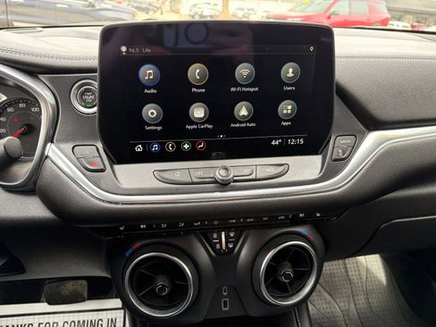 Used 2023 Chevrolet Blazer LT image 12