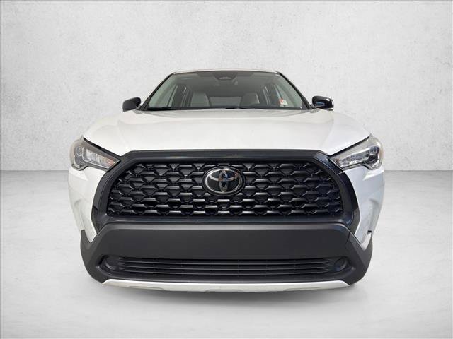 Used 2025 Toyota Corolla Cross L FWD image 8