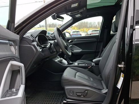 Certified 2025 Audi Q3 2.0T Premium Plus w/ Premium Plus Package image 13