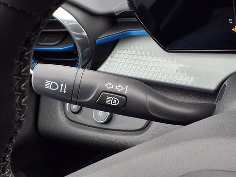 New 2026 Chevrolet Trax LT w/ Driver Confidence Package image 16