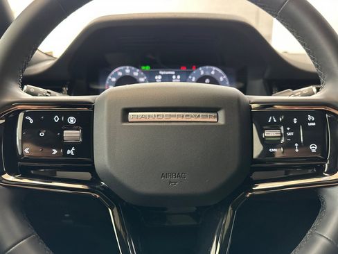 Used 2025 Land Rover Range Rover Evoque S image 16