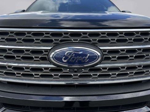 Used 2022 Ford Explorer King Ranch w/ Premium Technology Package AWD/4WD image 12