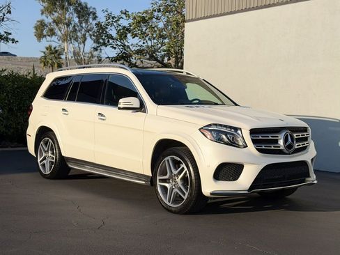 Used 2018 Mercedes-Benz GLS 550 4MATIC image 2