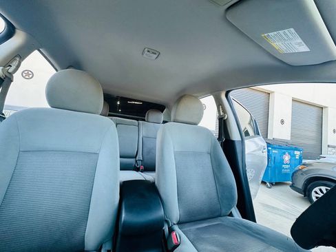 Used 2012 Nissan Sentra 2.0 SR w/ Tech Pkg image 23