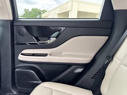 New 2026 Lincoln Corsair Premiere FWD image 15