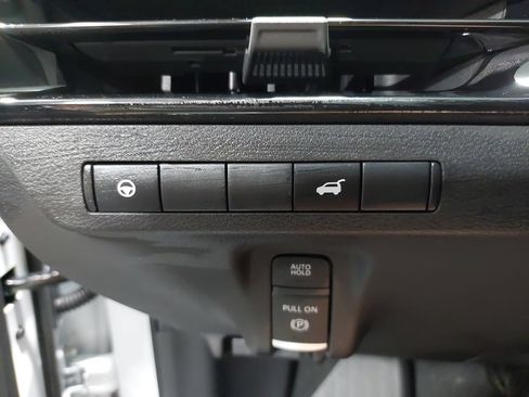Used 2025 Nissan Murano SV AWD/4WD image 26