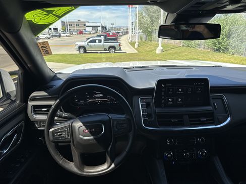Used 2023 GMC Yukon AT4 w/ AT4 Premium Package AWD/4WD image 21