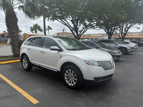 Used 2015 Lincoln MKX FWD w/ Equipment Group 102A image 5
