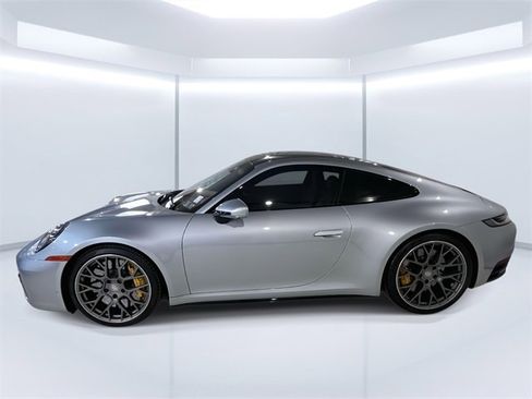 Used 2022 Porsche 911 Carrera 4S image 2