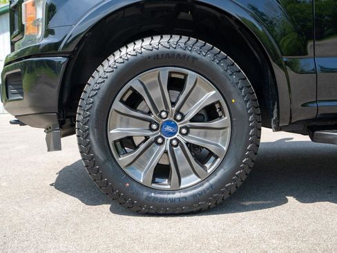 Used 2018 Ford F150 XLT w/ Equipment Group 302A Luxury AWD/4WD image 8