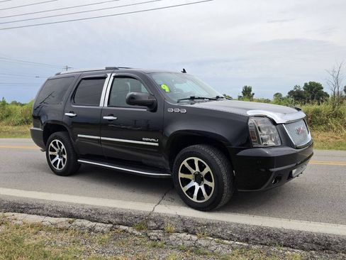 Used 2013 GMC Yukon Denali AWD/4WD image 1