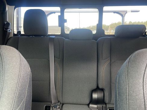 Certified 2025 Jeep Gladiator Nighthawk image 23