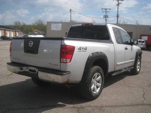 Used 2012 Nissan Titan SV AWD/4WD image 5