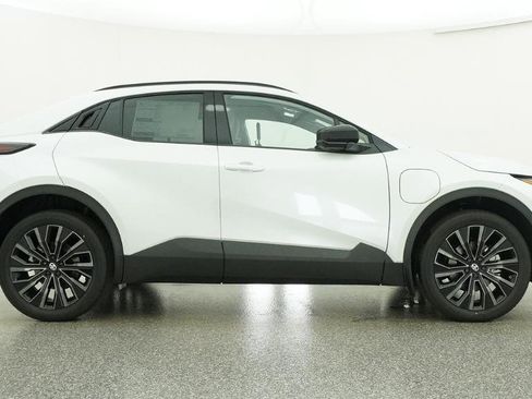 New 2026 Toyota C-HR AWD/4WD image 21