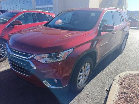 Used 2020 Chevrolet Traverse LT image 9