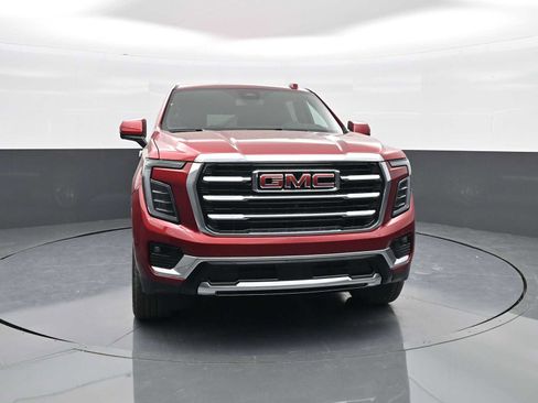 New 2025 GMC Yukon XL Elevation image 2