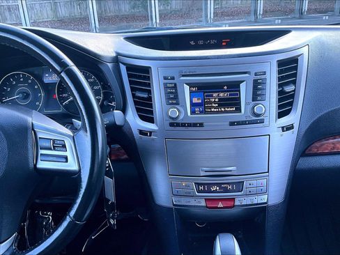 Used 2012 Subaru Outback 2.5i Limited w/ Moonroof Pkg image 6