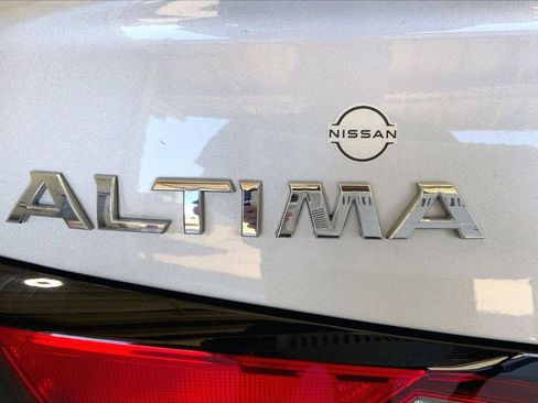 Used 2022 Nissan Altima 2.5 SV image 31