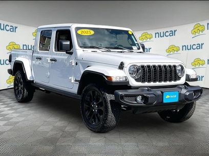 Used 2025 Jeep Gladiator Sport