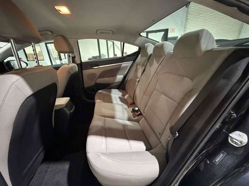 Used 2020 Hyundai Elantra SEL FWD image 19