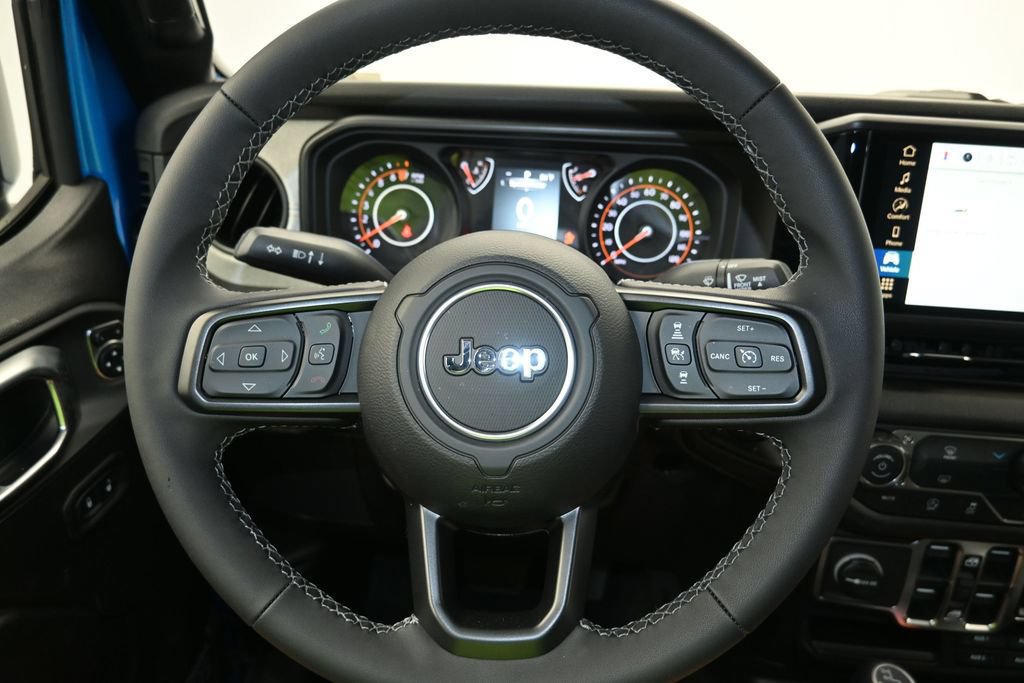 New 2026 Jeep Gladiator Sport AWD/4WD image 13