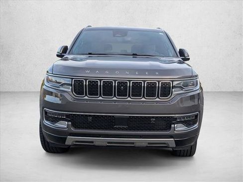 Used 2022 Jeep Wagoneer Series III w/ Convenience Group I AWD/4WD image 3