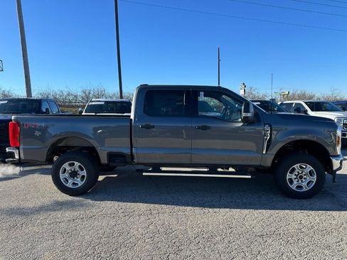 New 2026 Ford F250 XLT w/ FX4 Off-Road Package image 2