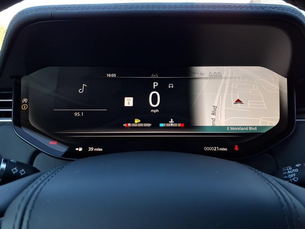 New 2026 Land Rover Range Rover SE AWD/4WD image 14