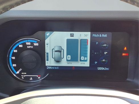 Used 2022 Ford Bronco Badlands w/ Sasquatch Package image 12