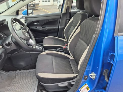 Used 2021 Nissan Versa SV FWD image 23