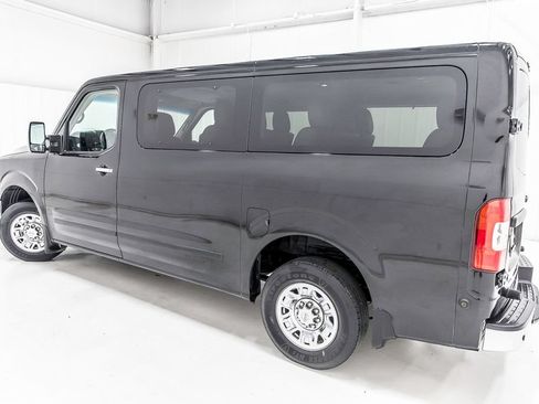 Used 2020 Nissan NV 3500 SL RWD image 4