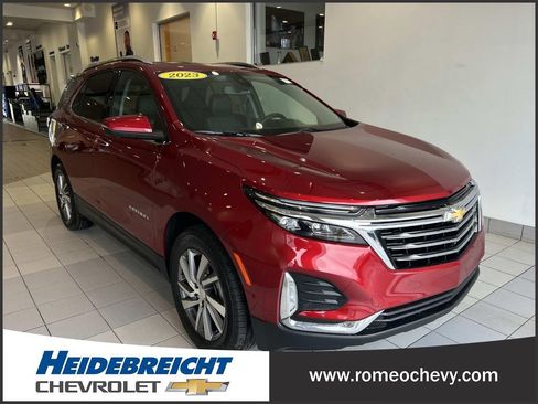 Used 2023 Chevrolet Equinox Premier AWD/4WD image 1