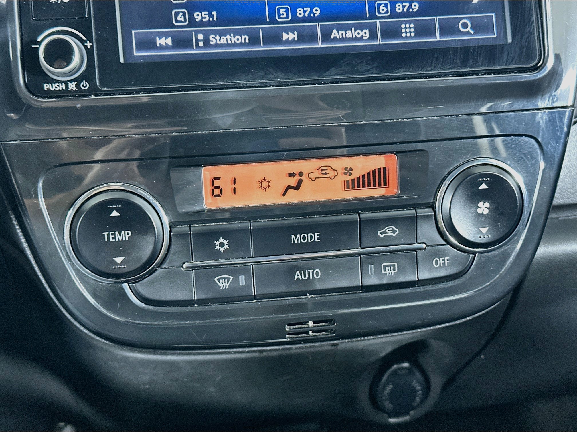 Used 2024 Mitsubishi Mirage ES FWD image 22