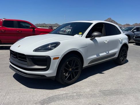 Used 2023 Porsche Macan Turbo AWD/4WD image 5