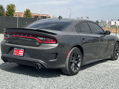 Used 2020 Dodge Charger Scat Pack w/ Navigation & Travel Group RWD image 3