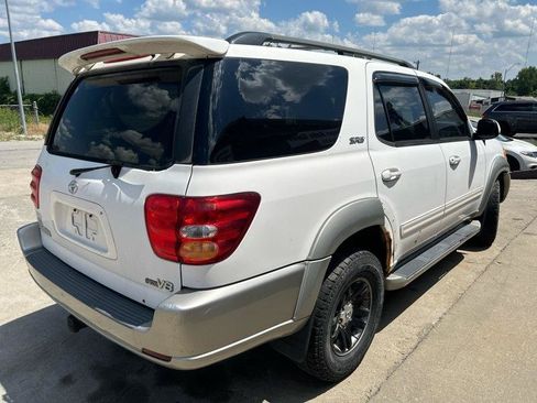 Used 2003 Toyota Sequoia SR5 RWD image 3