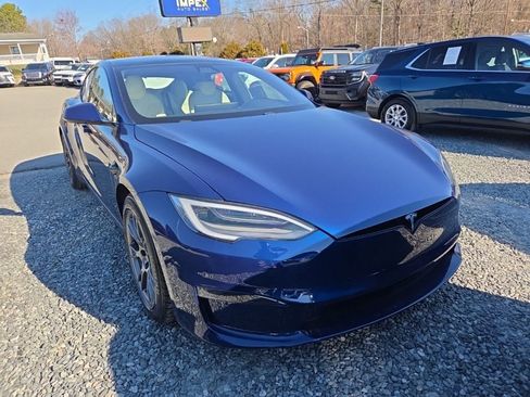 Used 2022 Tesla Model S image 2