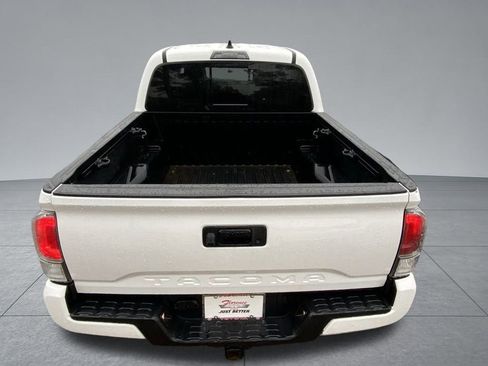 Used 2021 Toyota Tacoma TRD Sport image 13