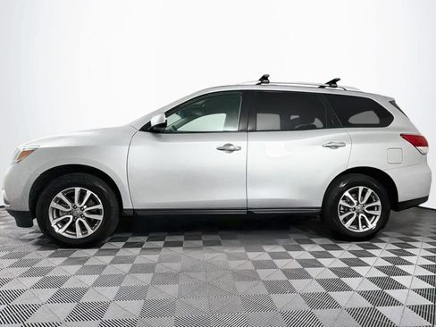 Used 2013 Nissan Pathfinder SV AWD/4WD image 7