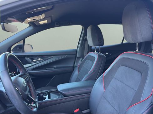 Used 2024 Chevrolet Blazer EV RS image 32