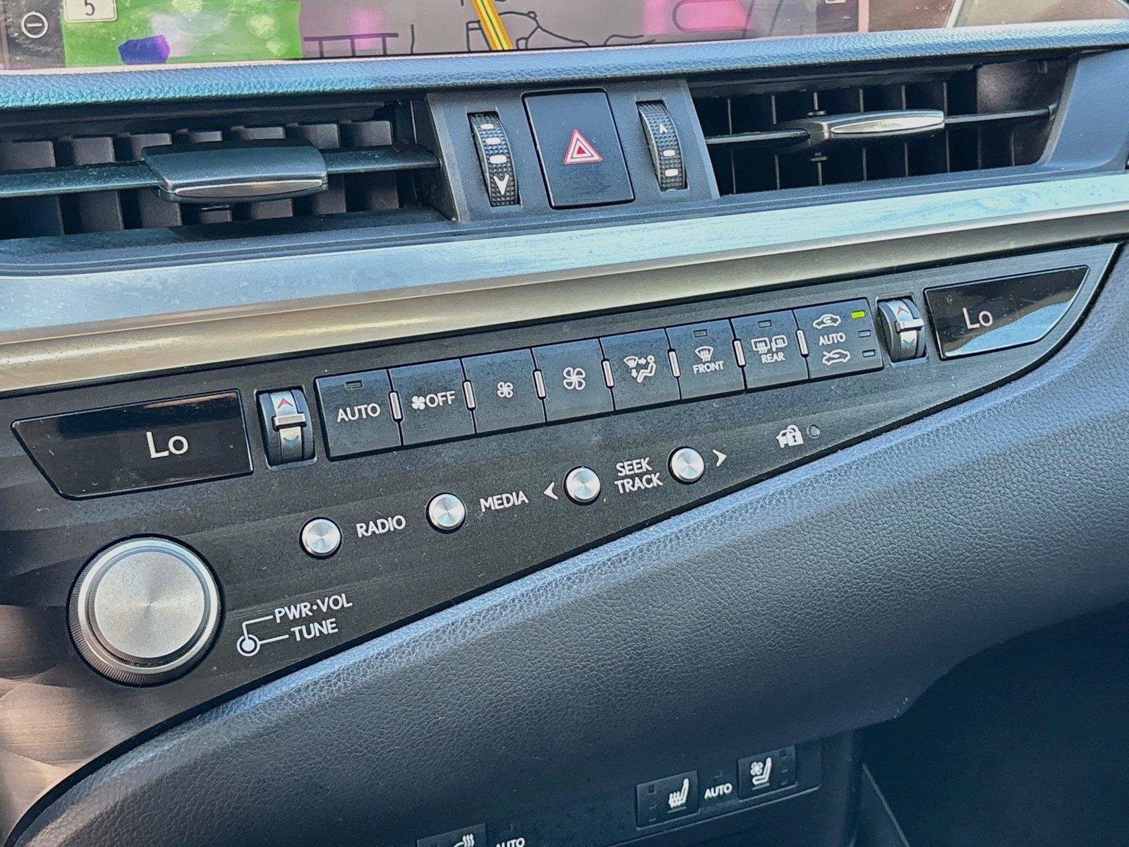 Used 2021 Lexus ES 250 w/ Premium Package AWD/4WD image 16