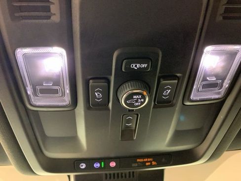 Used 2025 GMC Yukon Elevation w/ LPO, Floor Liner Package image 27