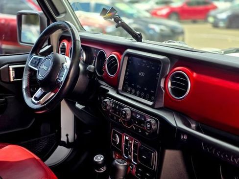 Used 2019 Jeep Wrangler Unlimited Rubicon AWD/4WD image 25