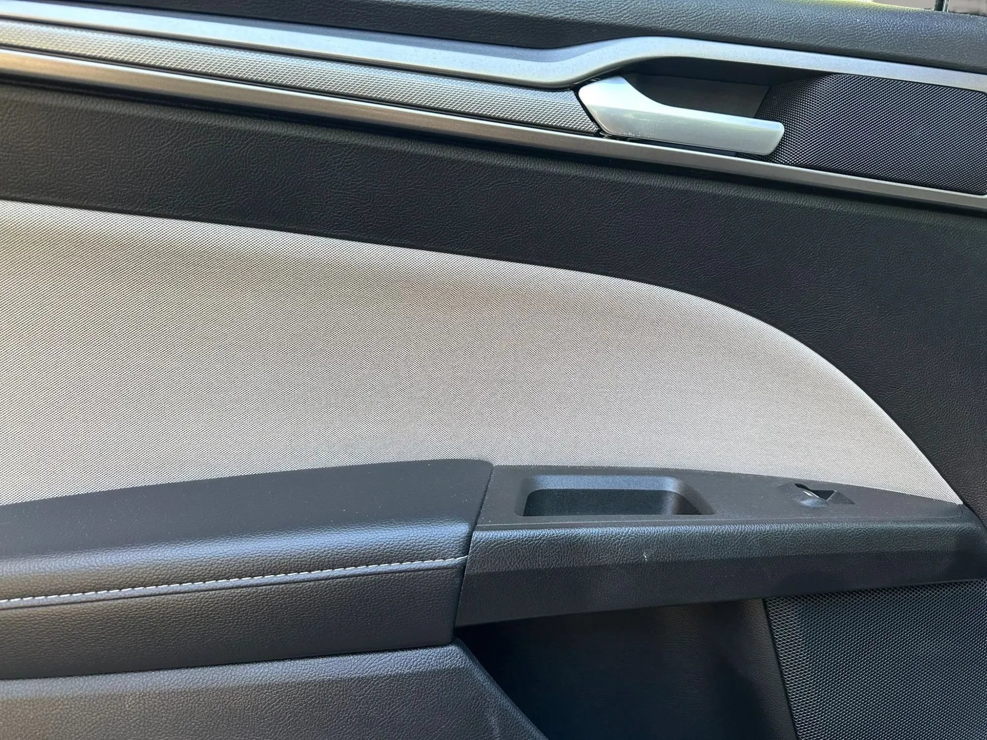 Used 2018 Ford Fusion S FWD image 14