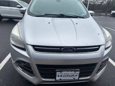 Used 2014 Ford Escape Titanium image 2