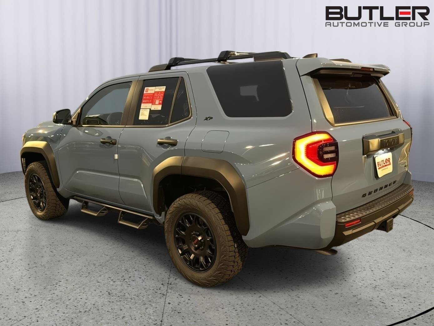 New 2026 Toyota 4Runner SR5 AWD/4WD image 4