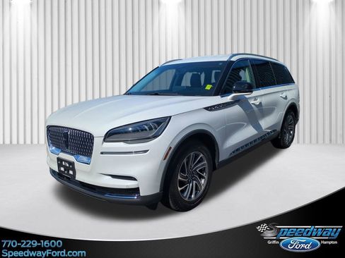 Used 2023 Lincoln Aviator 2WD image 1