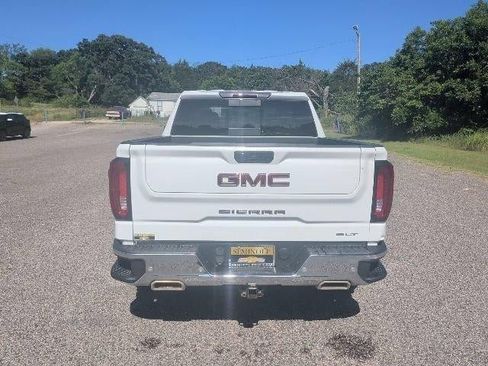 Used 2021 GMC Sierra 1500 SLT AWD/4WD image 4