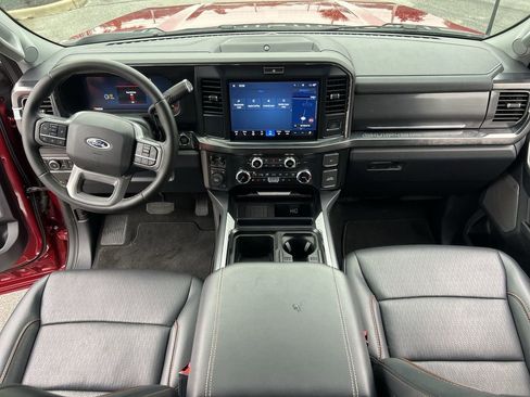 Used 2025 Ford F250 Lariat w/ Chrome Package image 23